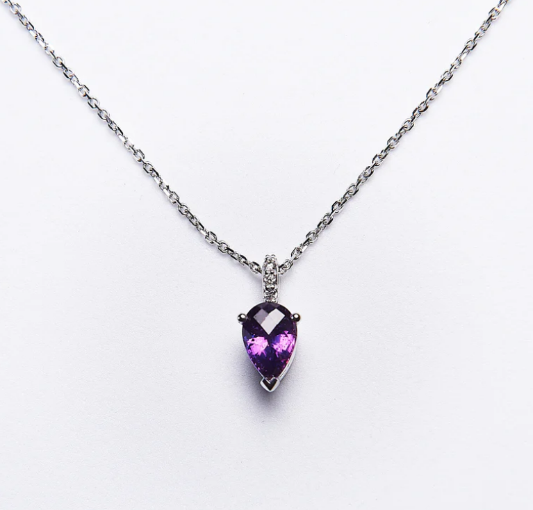 remarkable Violet purple synthetic Sapphire raw gemstone Artificial colored sapphire gemstone