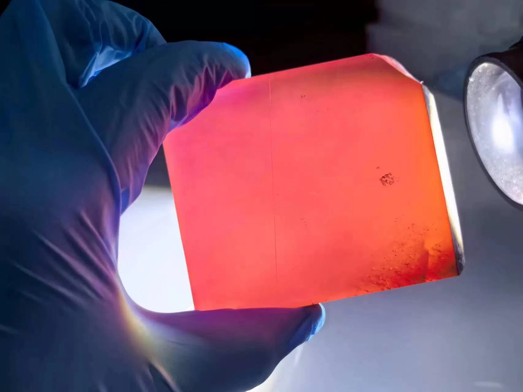 Paparacha" Pink-Orange synteettinen safiiri raaka jalokivi