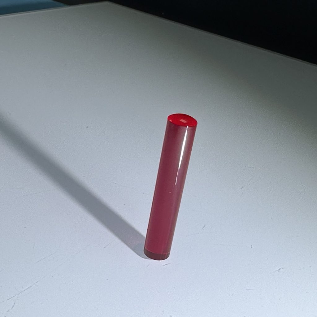 Garnet Ruby rod used in the manufacturing of laser rods or laser sticks Customizable for your freedom of choice.dia 1cm×7cm