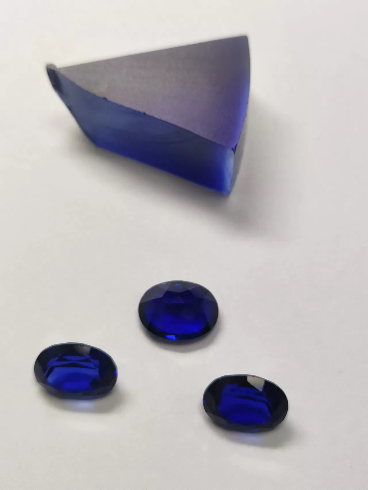 sapphire ingot Al2O3 80kg 200kg 400kg KY CZ for industrial sapphire component  the origin of sapphire production