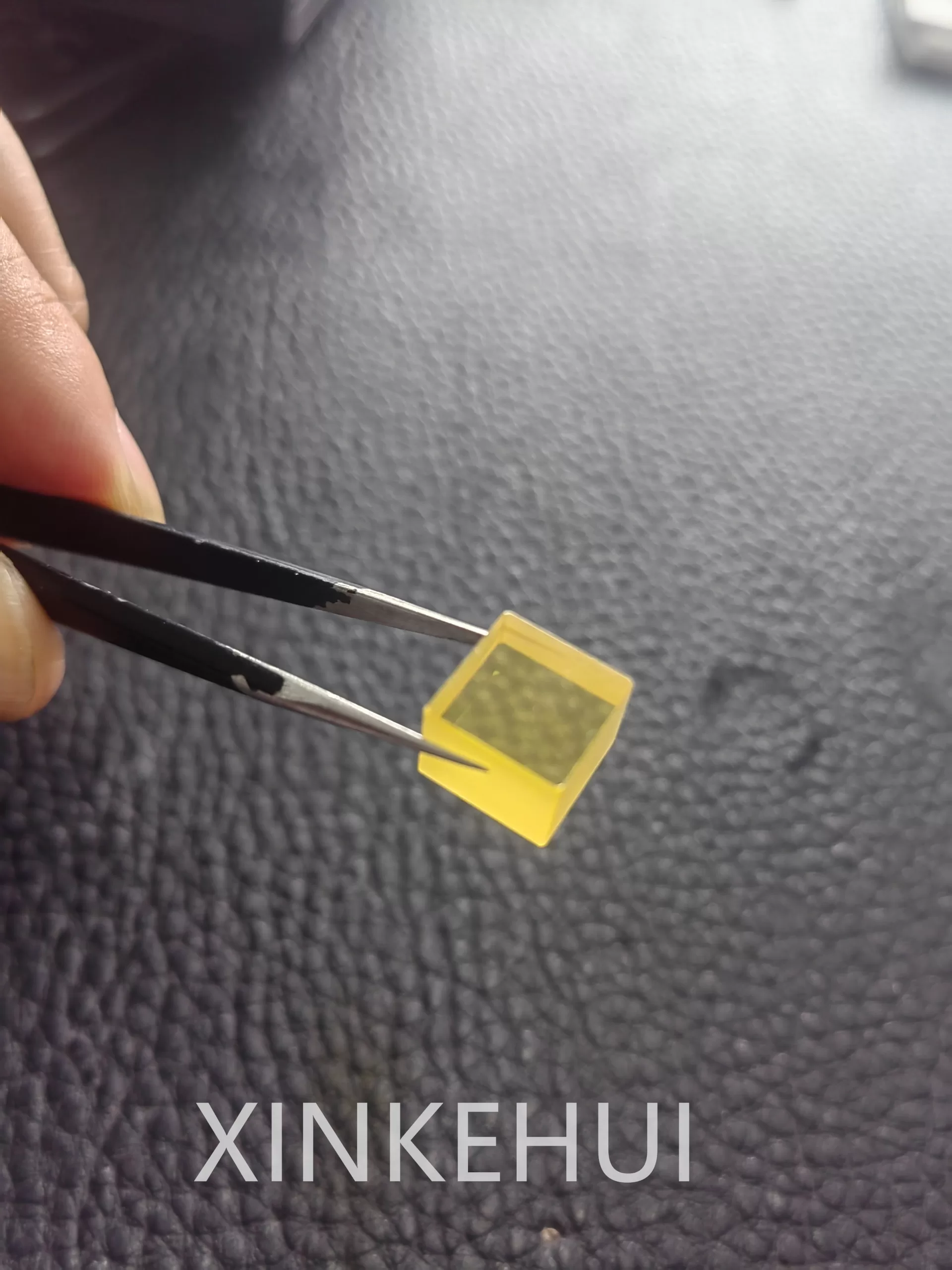 What is sapphire material ? One essay explain the all questions