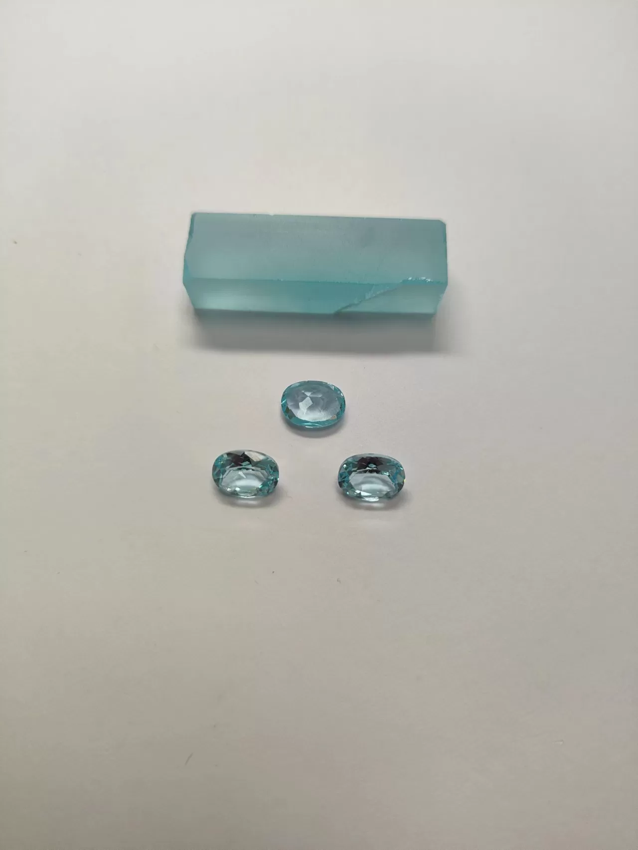 Tiffany blue sky blue synthetic raw sapphire gemstone 2024  powerful trend luxury